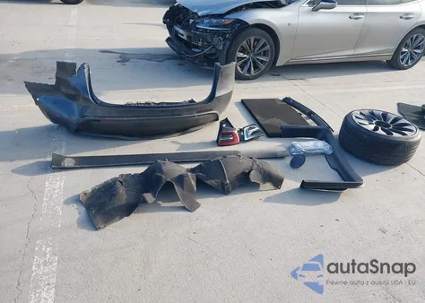 2022 Tesla Model Y Performance Dual Motor All-Wheel Drive from USA, damaged, VIN 7SAYGDEF1NF542447